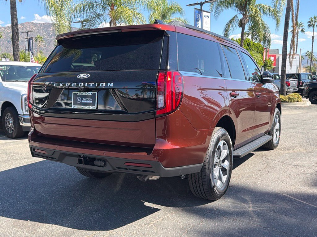 New 2027 Ford Expedition Active RWD image 12