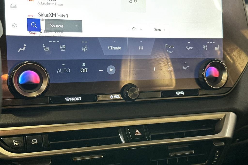 Used 2024 Lexus RX 350 AWD w/ Convenience Package image 17