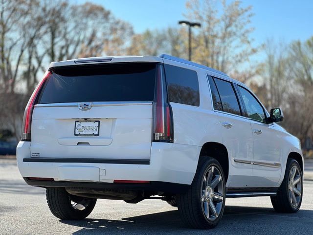 Used 2016 Cadillac Escalade Luxury AWD/4WD image 5