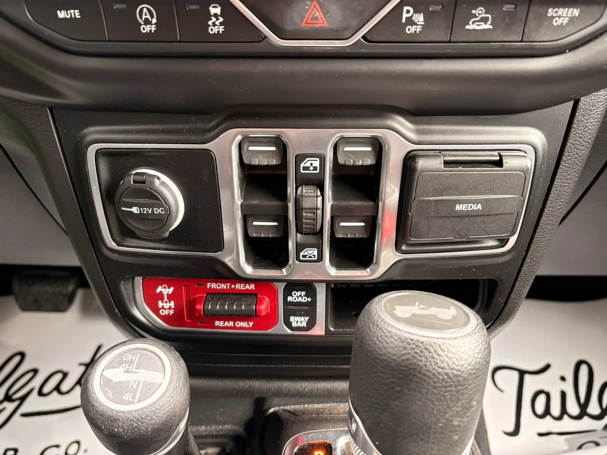 Used 2021 Jeep Wrangler Unlimited Rubicon AWD/4WD image 27