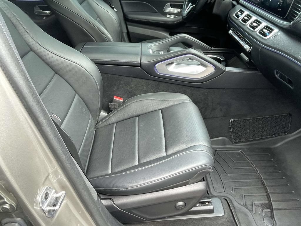 Used 2021 Mercedes-Benz GLS 450 4MATIC image 20
