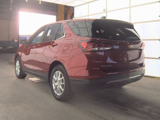 Used 2024 Chevrolet Equinox LT w/ LPO, Cargo Package image 2