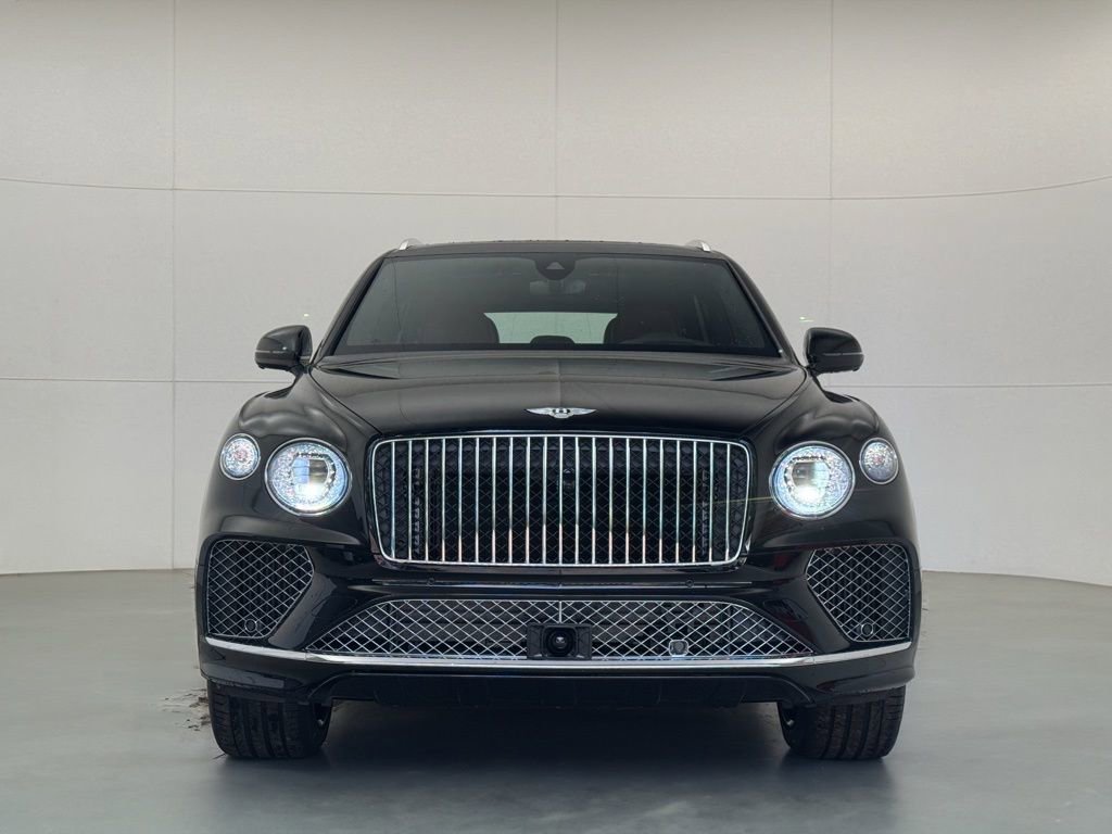 Used 2025 Bentley Bentayga image 8
