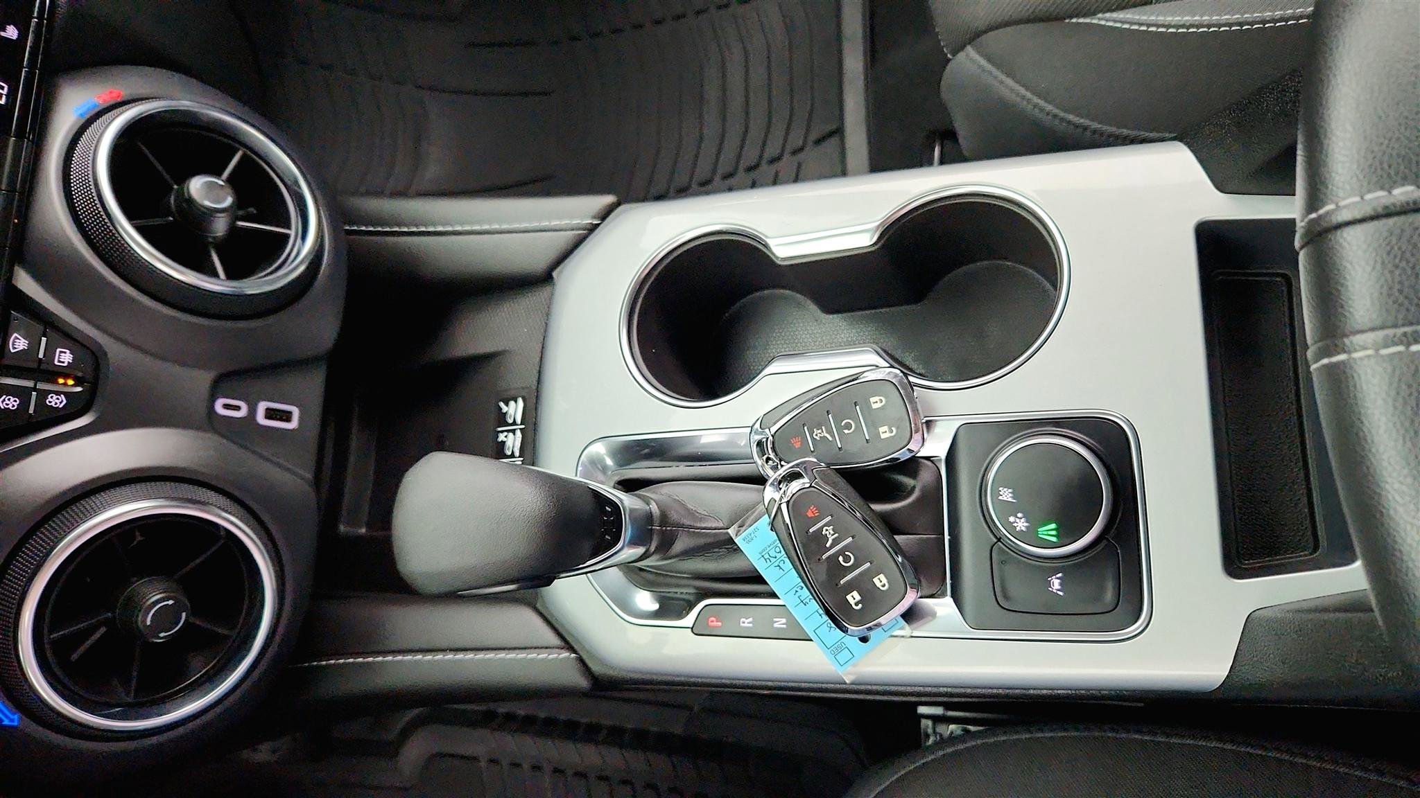 Used 2024 Chevrolet Blazer LT w/ Convenience Package FWD image 31