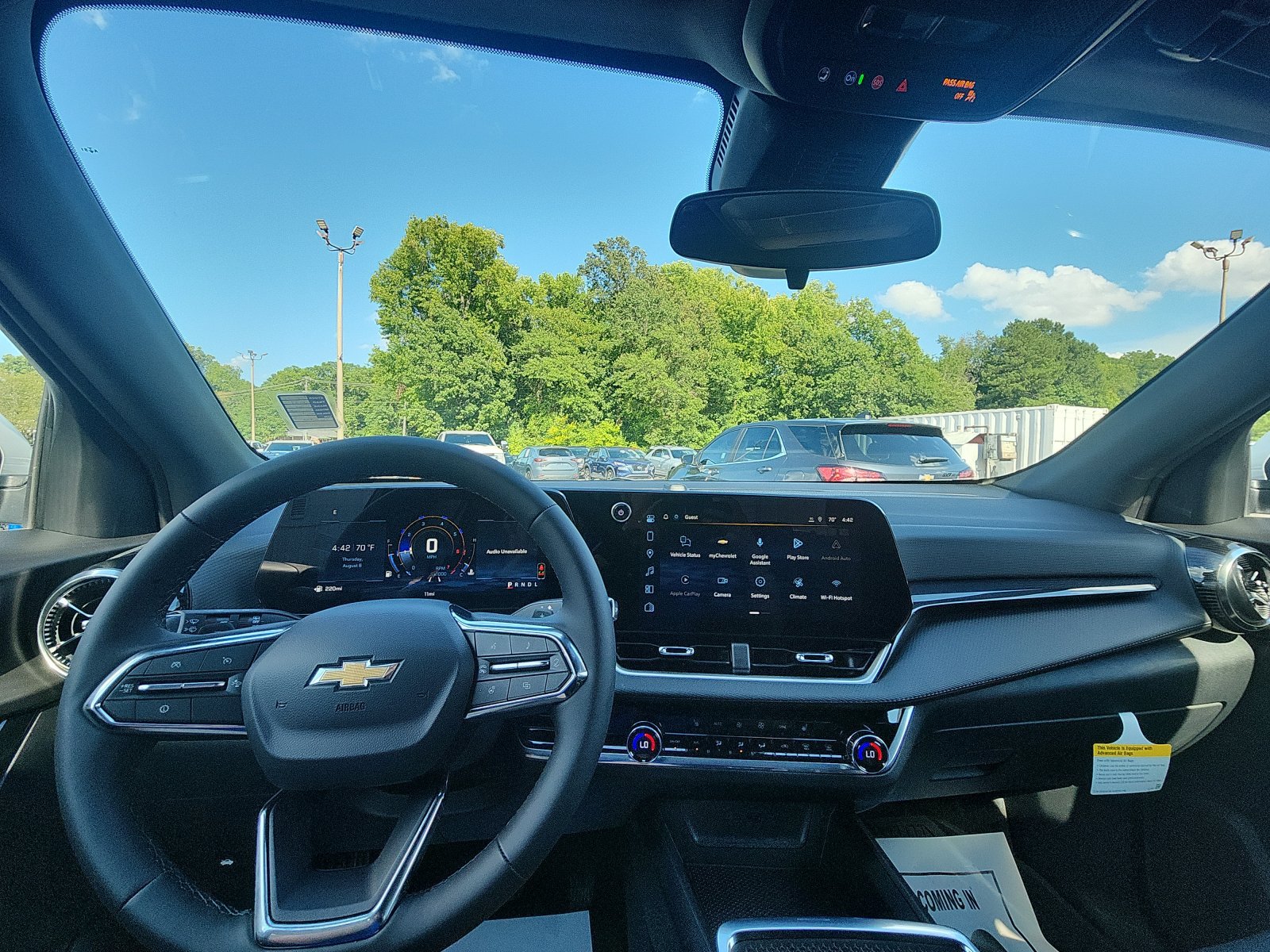 New 2027 Chevrolet Equinox LT w/ Convenience Package II FWD image 20