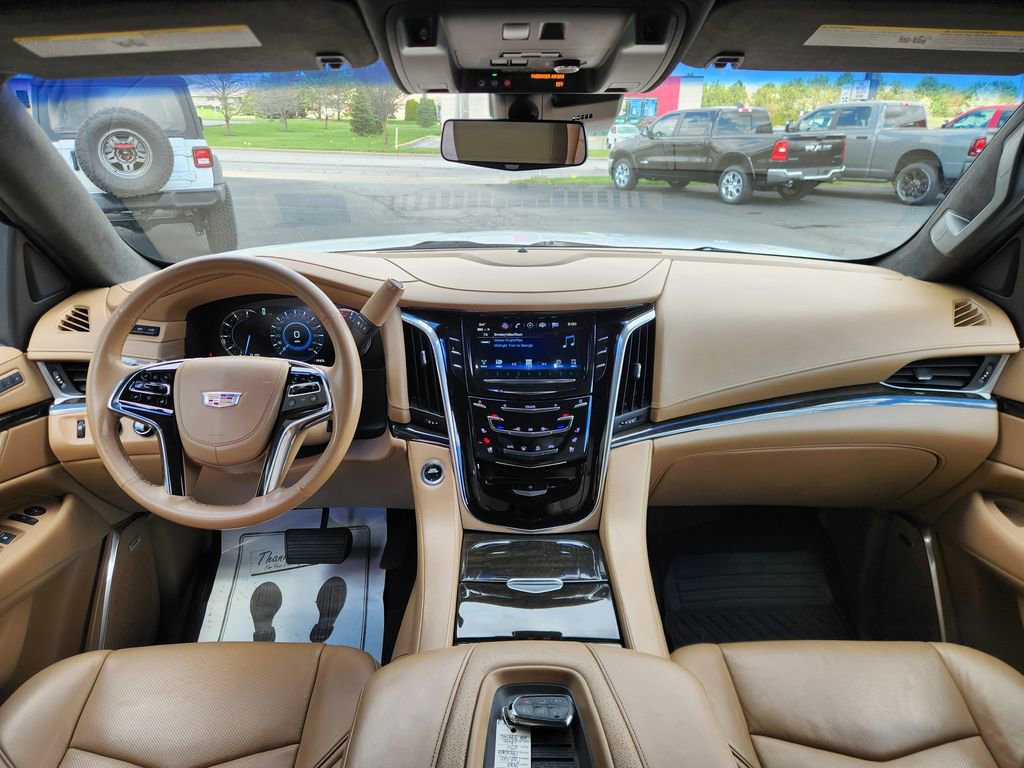 Used 2019 Cadillac Escalade ESV Platinum image 22