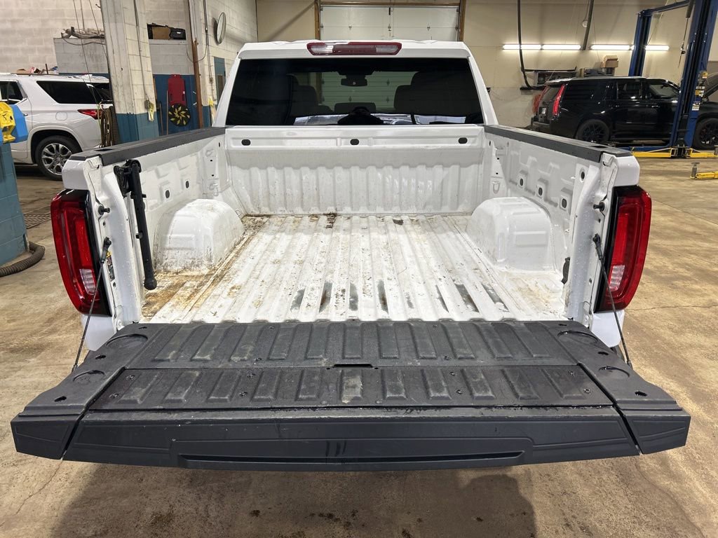 Used 2024 GMC Sierra 1500 SLT image 13