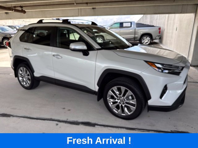 Used 2024 Toyota RAV4 Limited FWD image 16