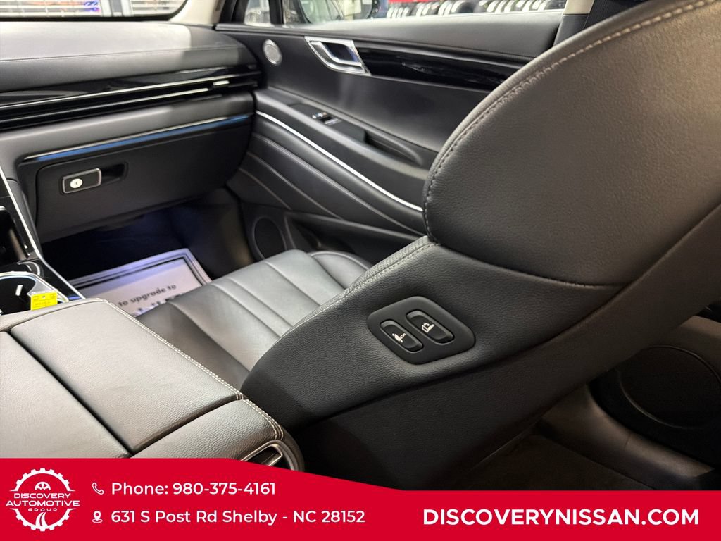 Used 2025 Genesis GV80 2.5T Standard AWD/4WD image 36