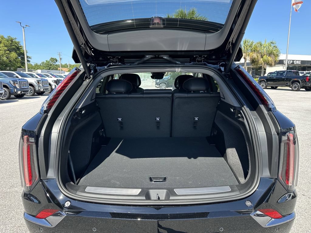 New 2026 Cadillac Optiq Sport 1 RWD image 10