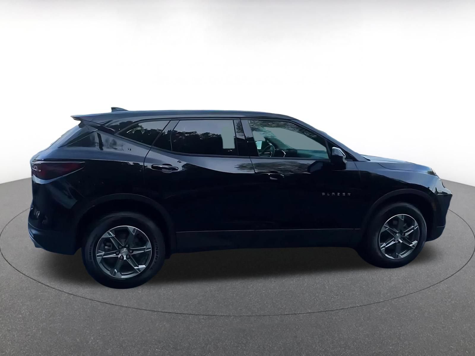 Used 2026 Chevrolet Blazer LT FWD image 15
