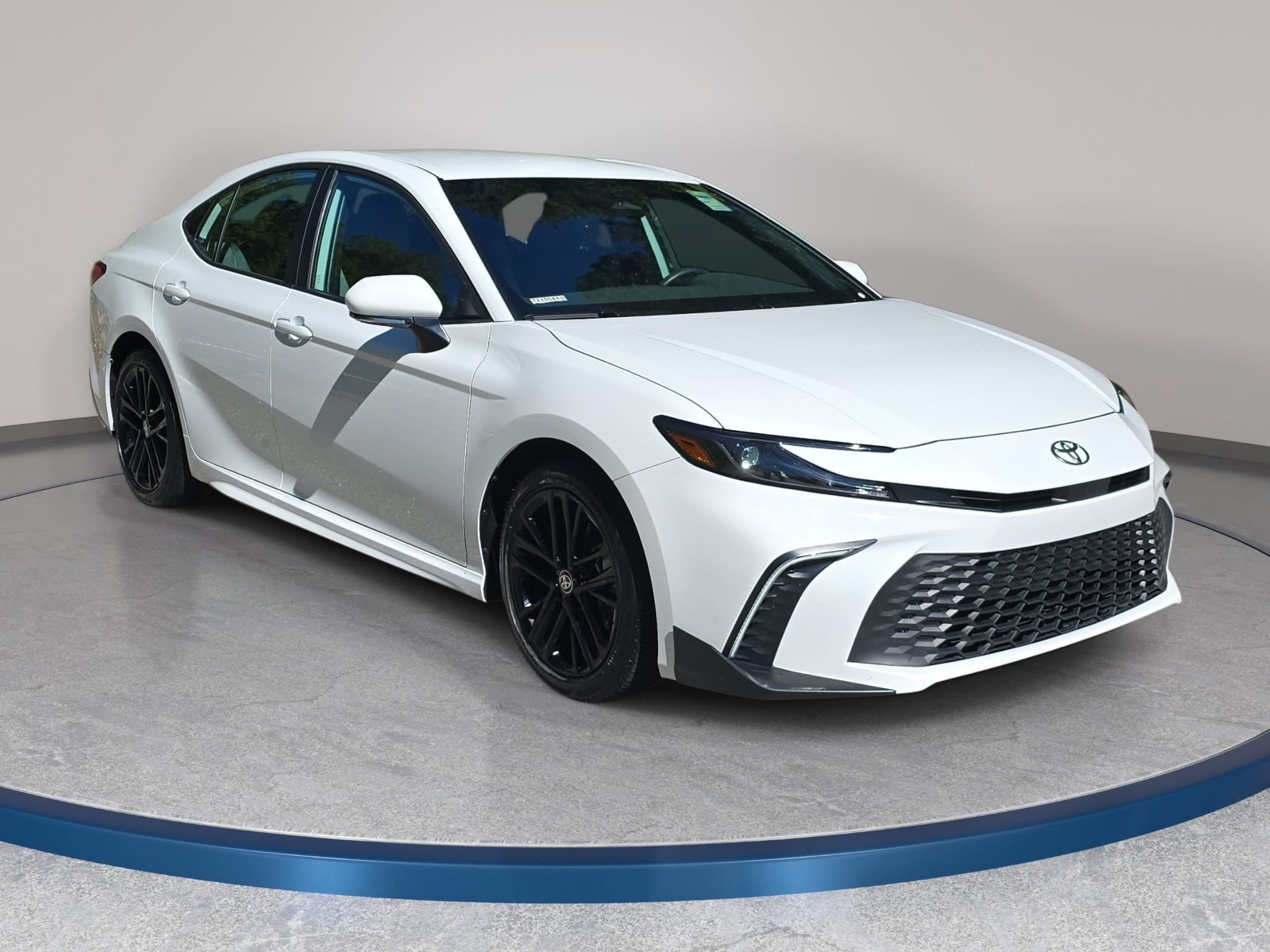 Used 2026 Toyota Camry SE w/ Convenience Package FWD image 3