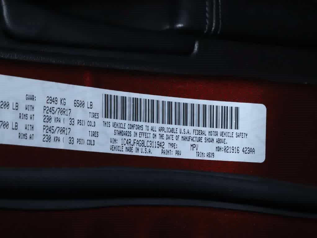 Certified 2020 Jeep Grand Cherokee Laredo AWD/4WD image 19