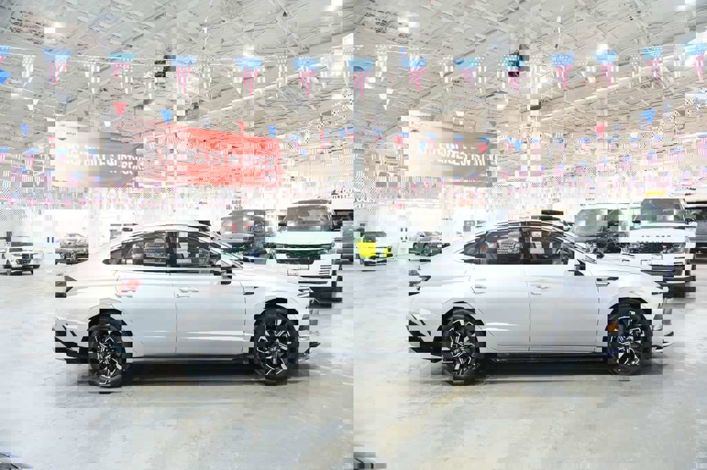 Used 2025 Hyundai Sonata SEL image 13