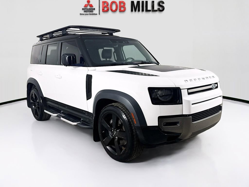 Used 2021 Land Rover Defender 110 X-Dynamic SE AWD/4WD image 1