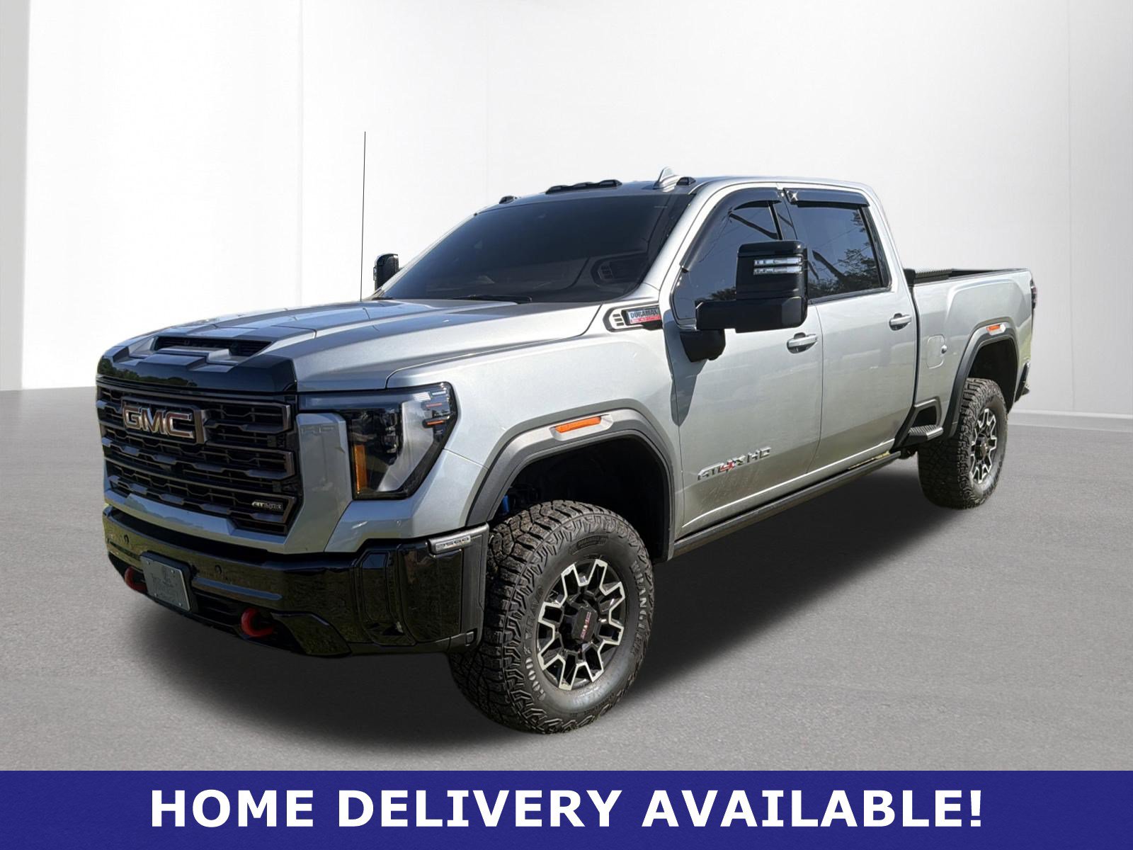 Used 2025 GMC Sierra 2500 AT4X AWD/4WD image 3