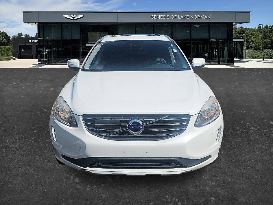 Used 2017 Volvo XC60 T5 Inscription w/ Advanced Package image 2