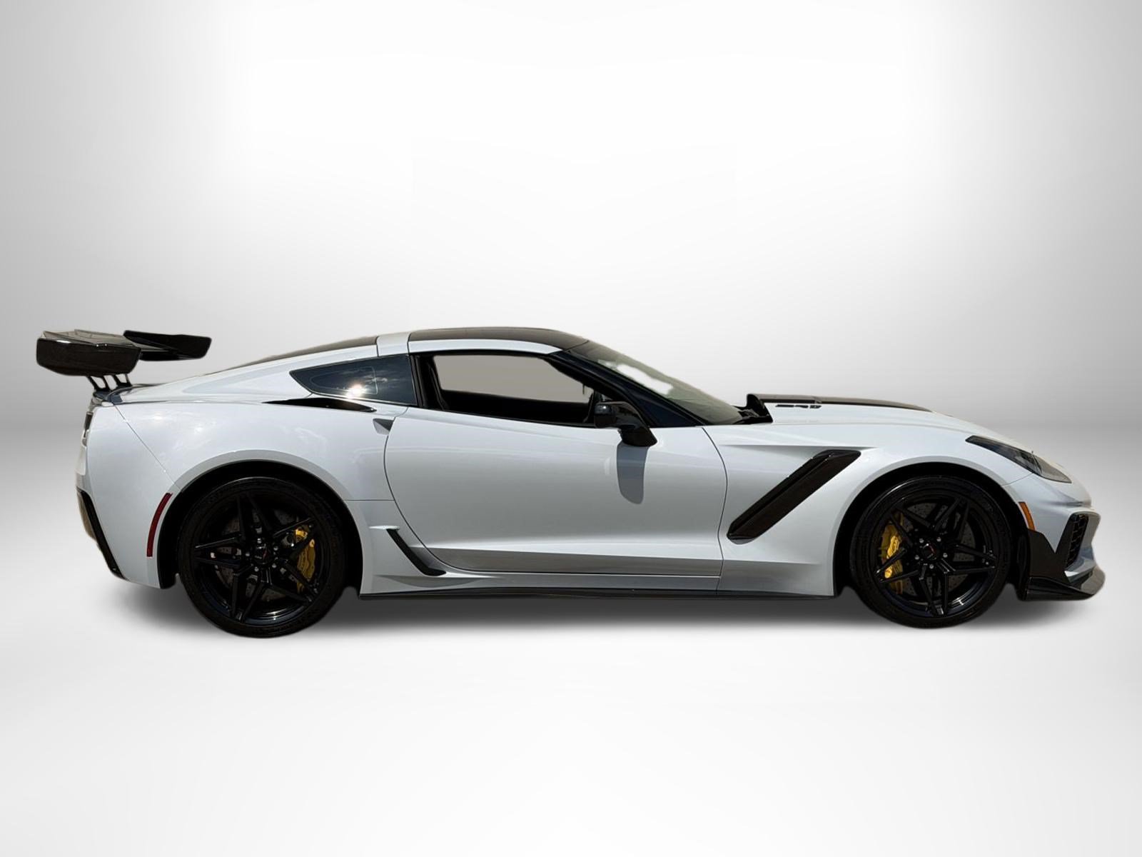 Used 2019 Chevrolet Corvette ZR1 w/ ZTK Track Performance Package RWD image 2