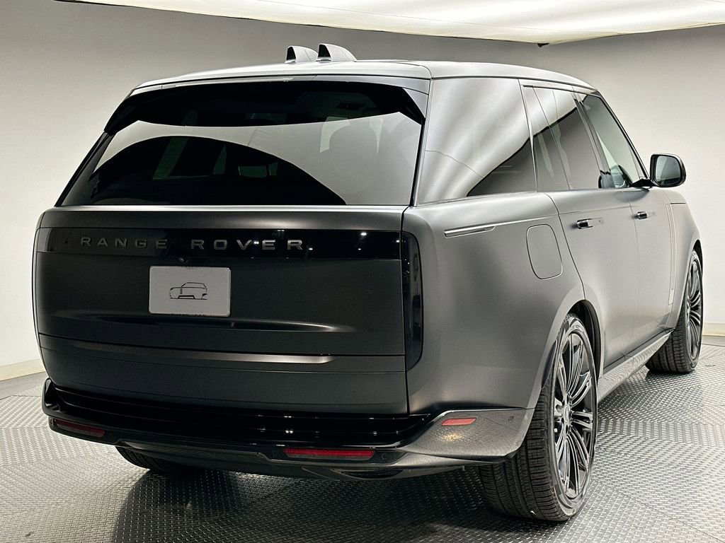 Used 2024 Land Rover Range Rover SE AWD/4WD image 13