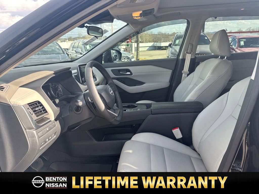 Certified 2026 Nissan Rogue SV w/ SV Premium Package image 11