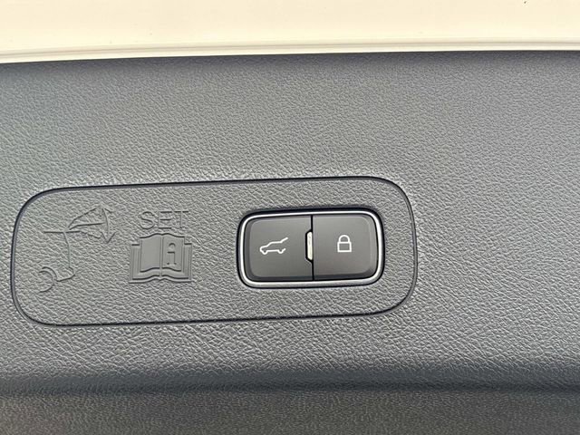New 2026 Lincoln Aviator 2WD w/ Jet Appearance Package image 13