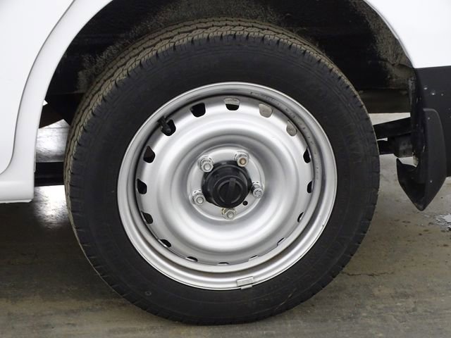 Used 2021 Nissan NV200 S image 34