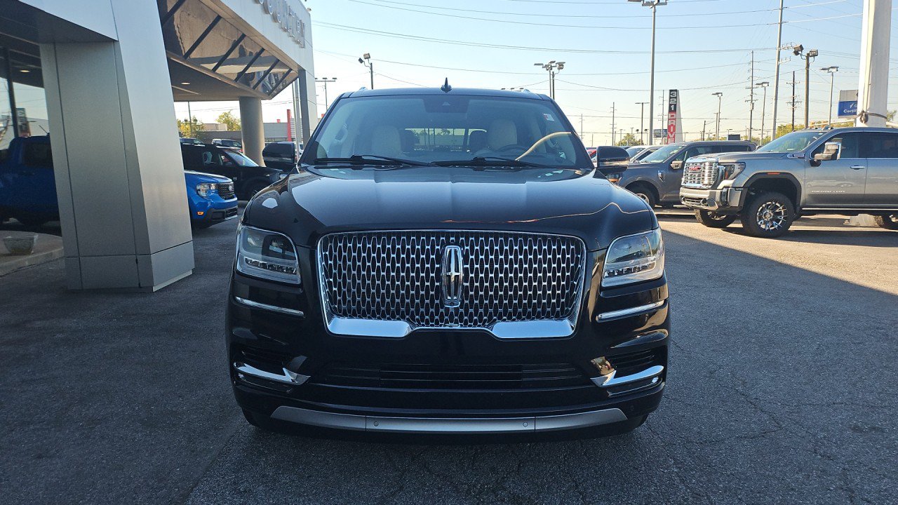 Used 2021 Lincoln Navigator Reserve w/ Luxury Package AWD/4WD image 7