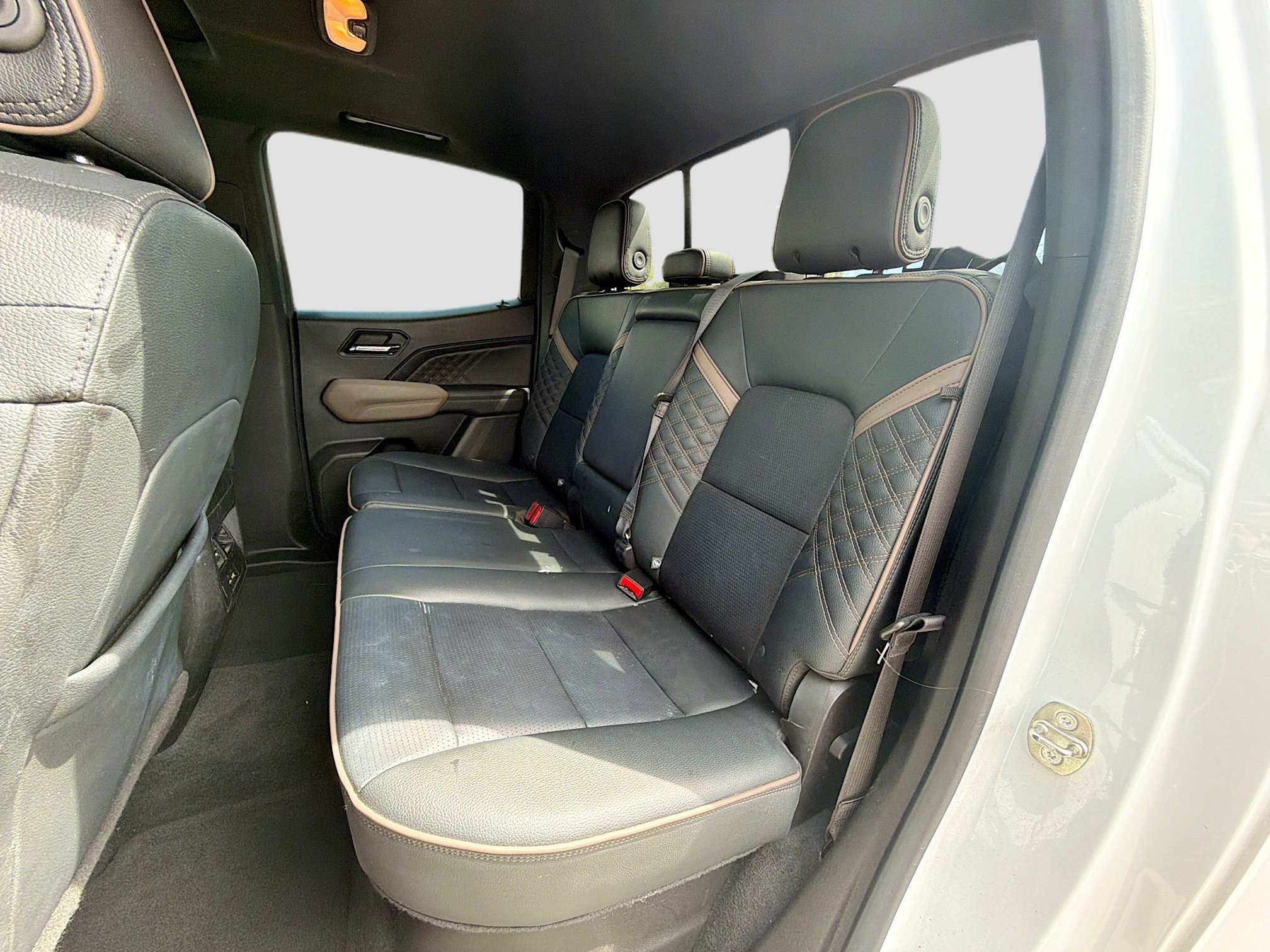 Used 2023 GMC Canyon Denali image 20