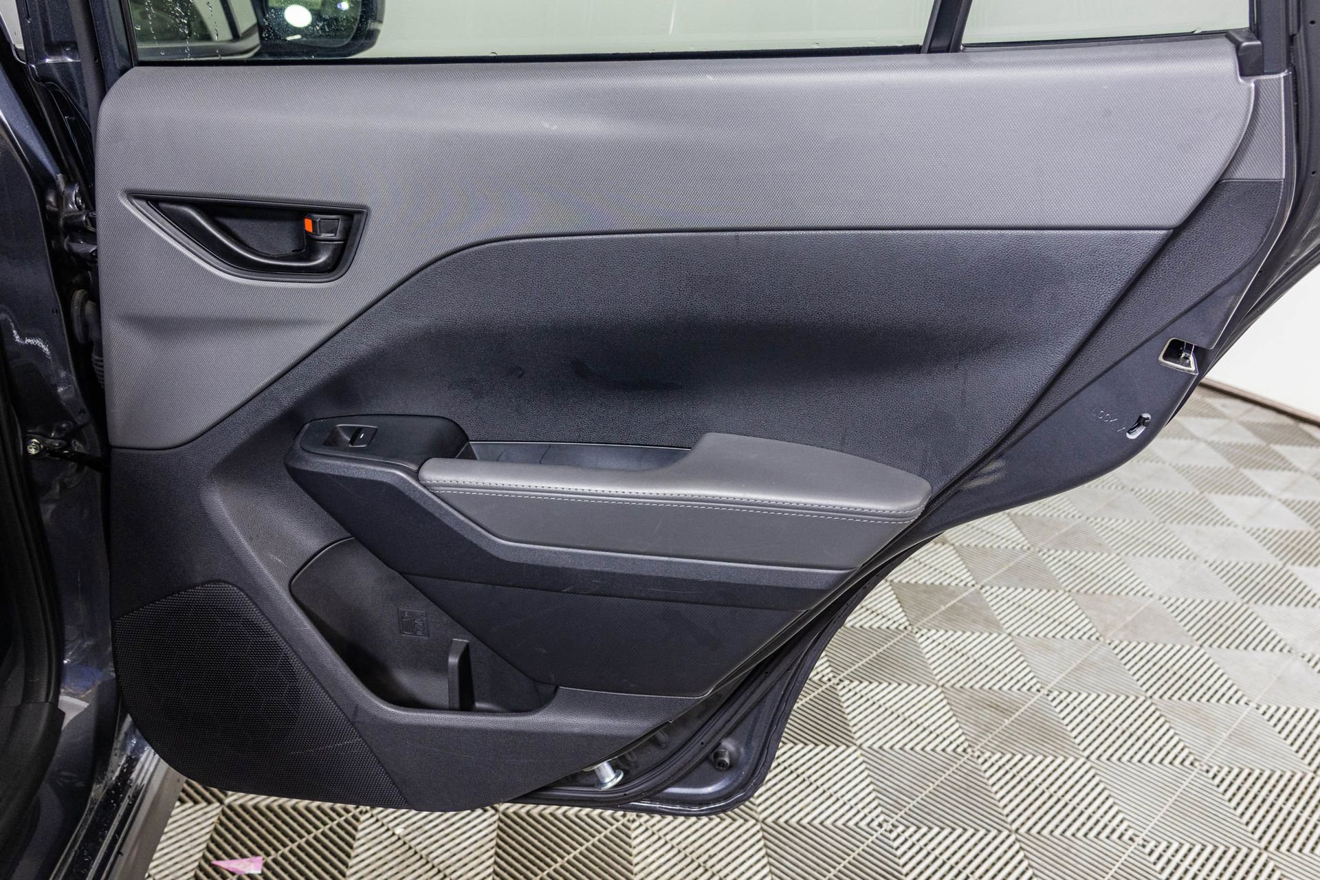 Used 2024 Subaru Crosstrek 2.0i Premium AWD/4WD image 44