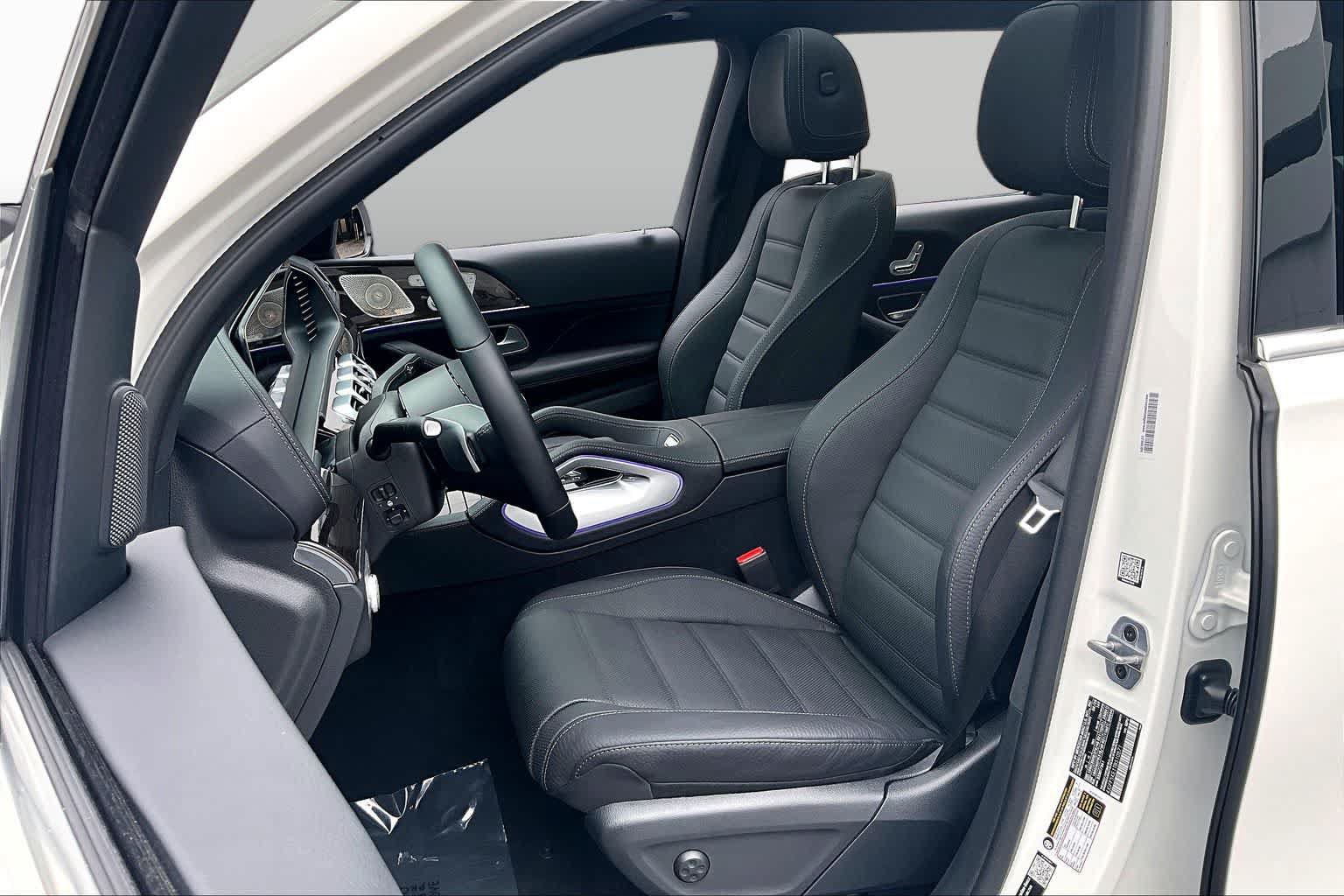 Certified 2026 Mercedes-Benz GLS 450 4MATIC image 7
