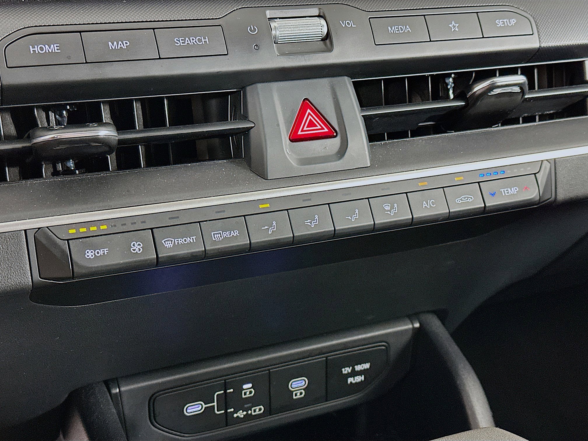 Used 2025 Kia K4 LXS image 23