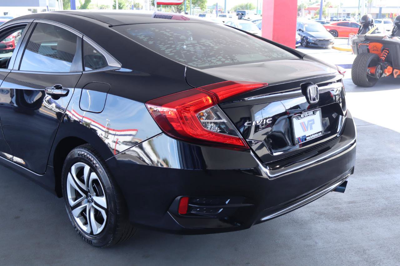Used 2018 Honda Civic LX image 9