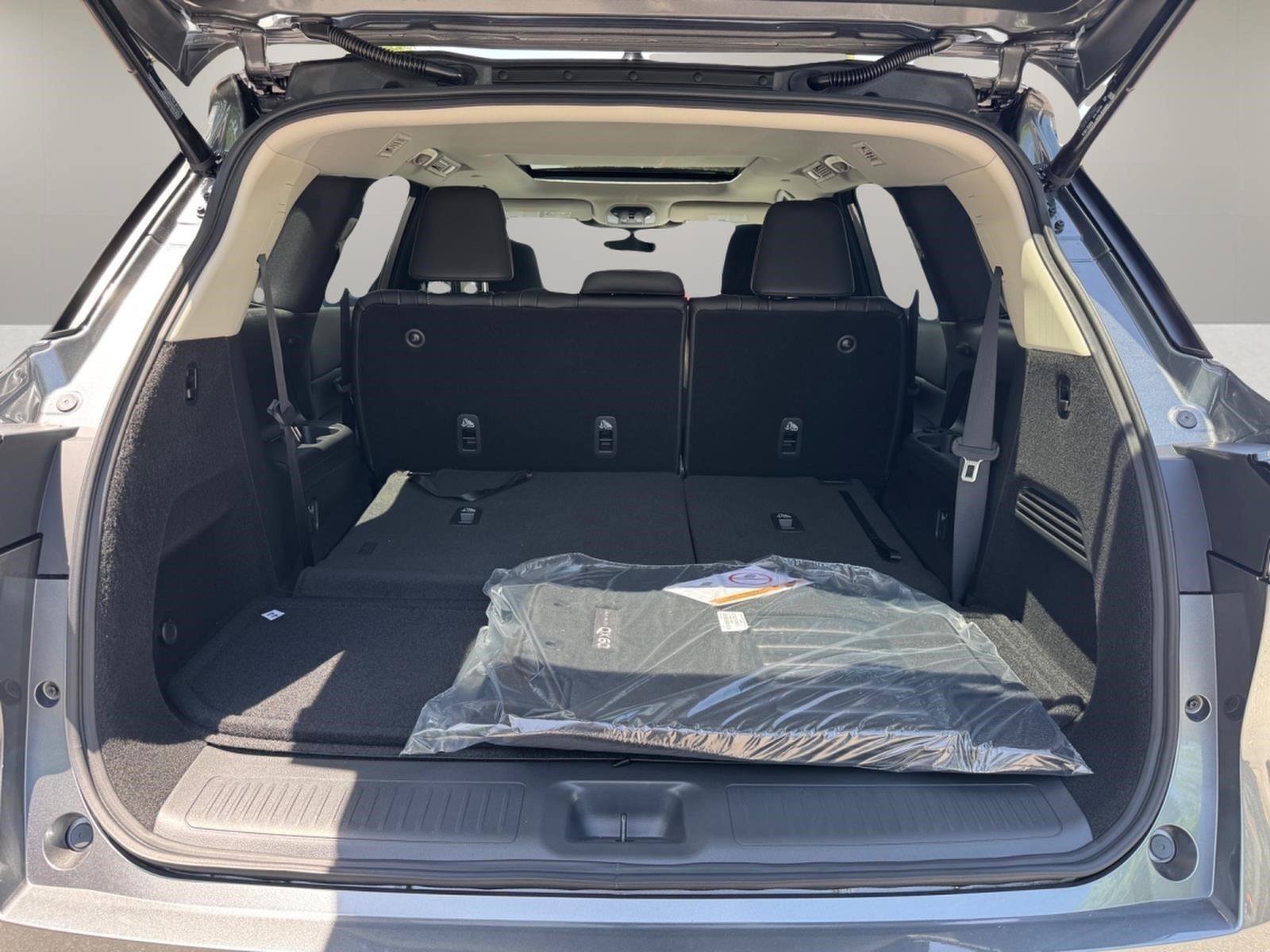 New 2027 INFINITI QX60 Luxe w/ Cargo Package AWD/4WD image 9