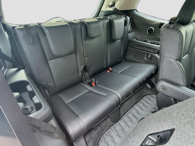 Used 2025 Subaru Ascent Limited AWD/4WD image 31