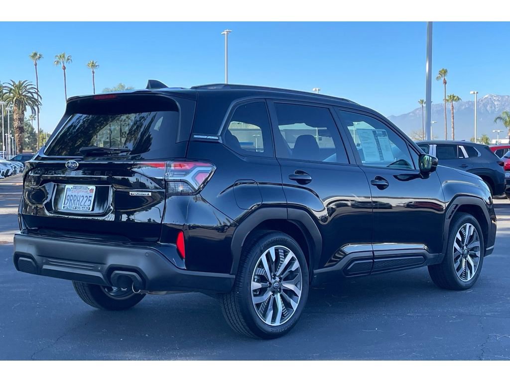 Used 2025 Subaru Forester Touring image 5