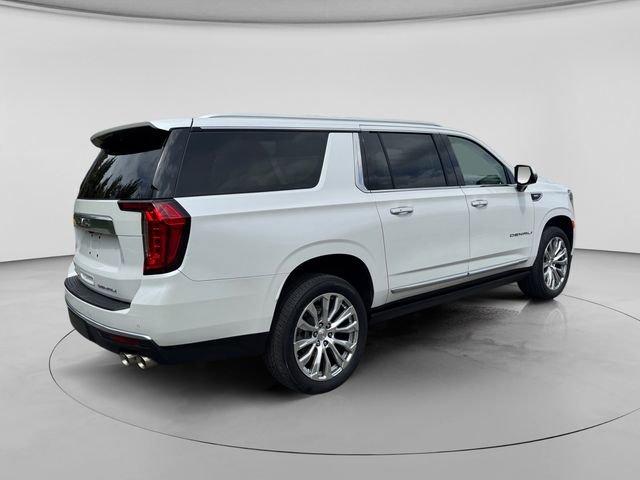 Used 2023 GMC Yukon XL Denali image 6