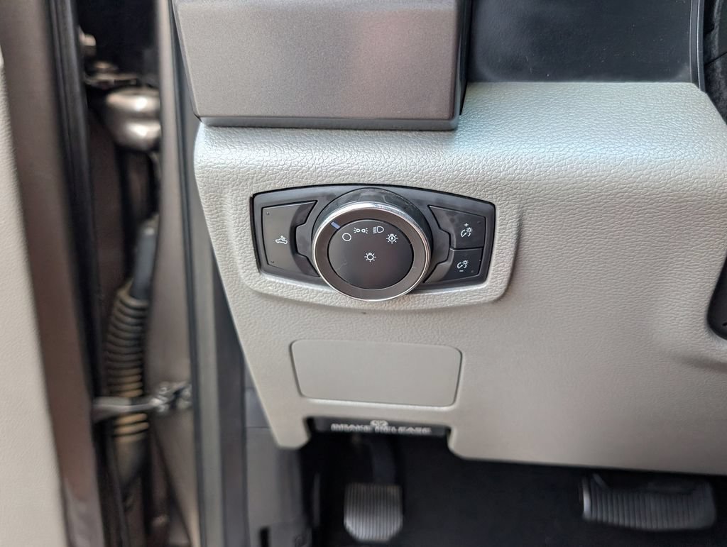 Used 2020 Ford F250 XLT AWD/4WD image 14