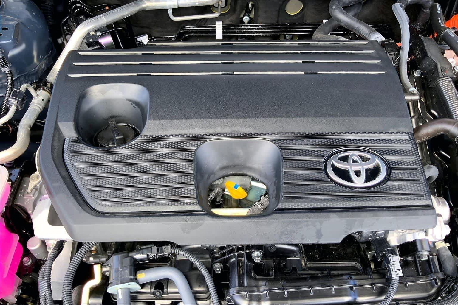 Certified 2026 Toyota Crown AWD/4WD image 32
