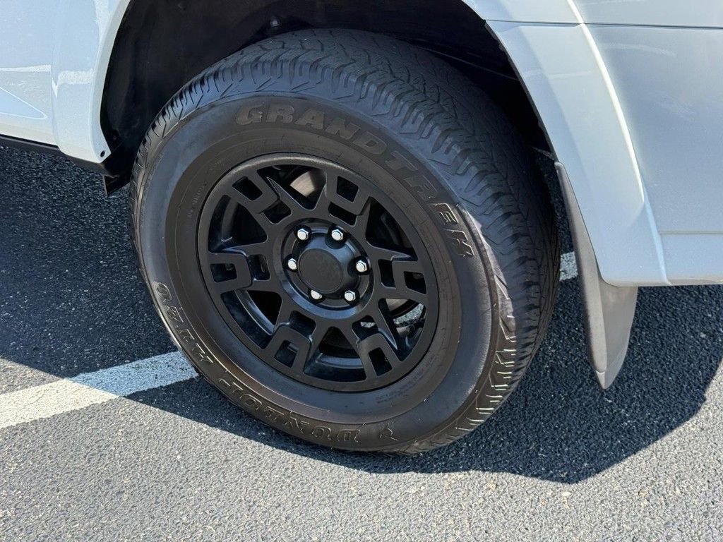 Used 2024 Toyota 4Runner SR5 Premium w/ Moonroof Package image 9