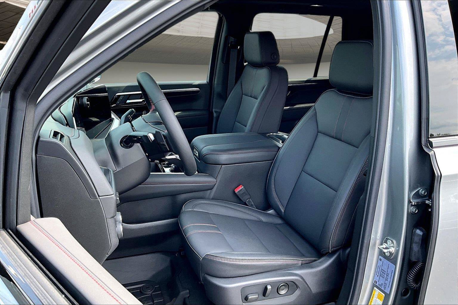 New 2026 Chevrolet Tahoe RST w/ Comfort Package AWD/4WD image 31