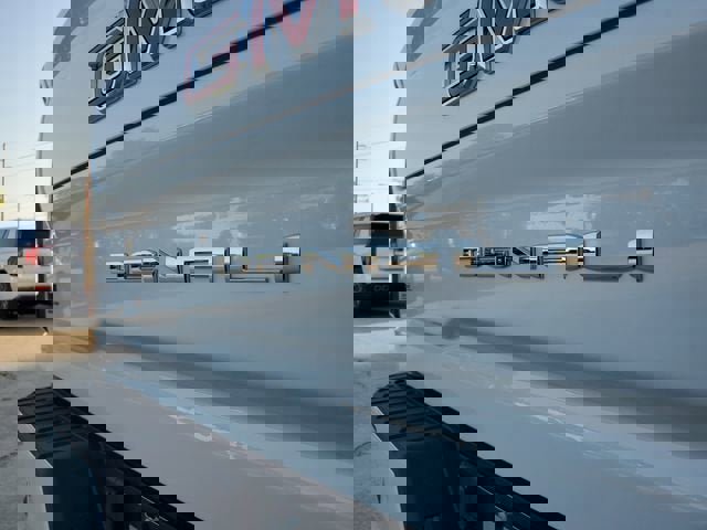 New 2026 GMC Sierra 2500 Denali w/ Denali Reserve Package image 9