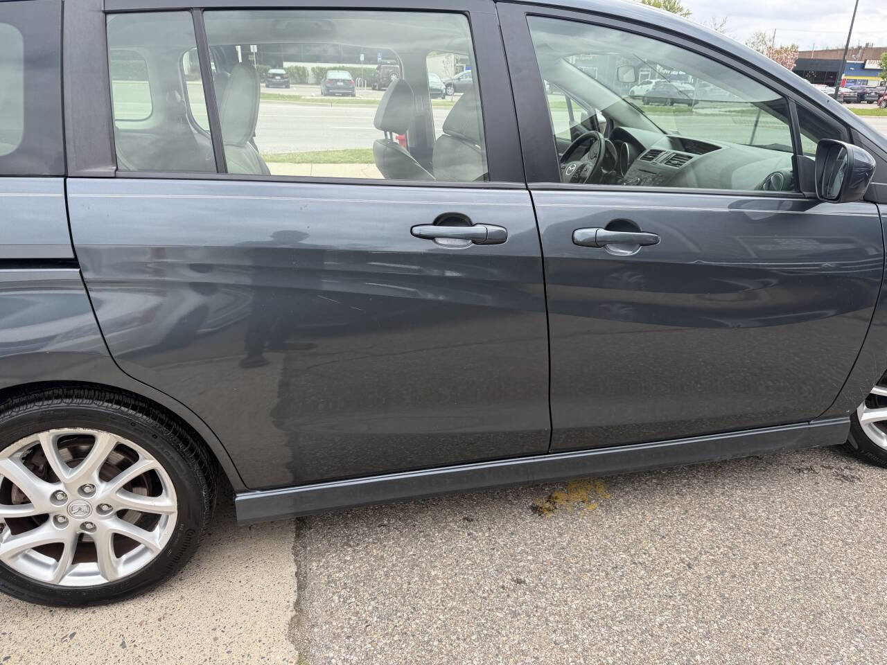 Used 2012 MAZDA MAZDA5 Grand Touring FWD image 8