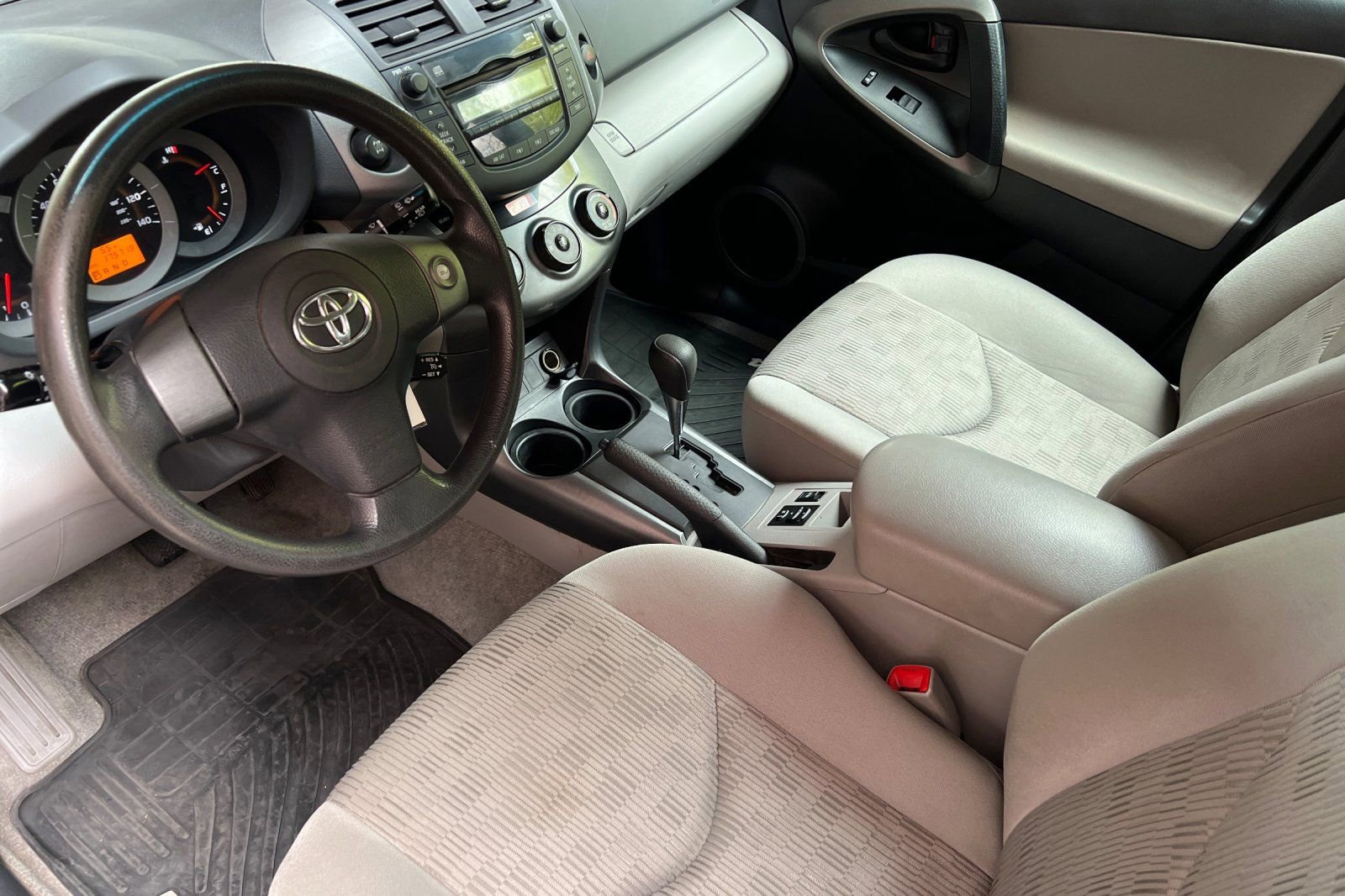 Used 2011 Toyota RAV4 4WD w/ Base L4 Extra Value Pkg image 11