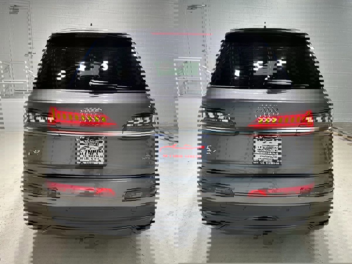 Used 2021 Audi Q7 3.0T Premium Plus w/ Executive Package image 7