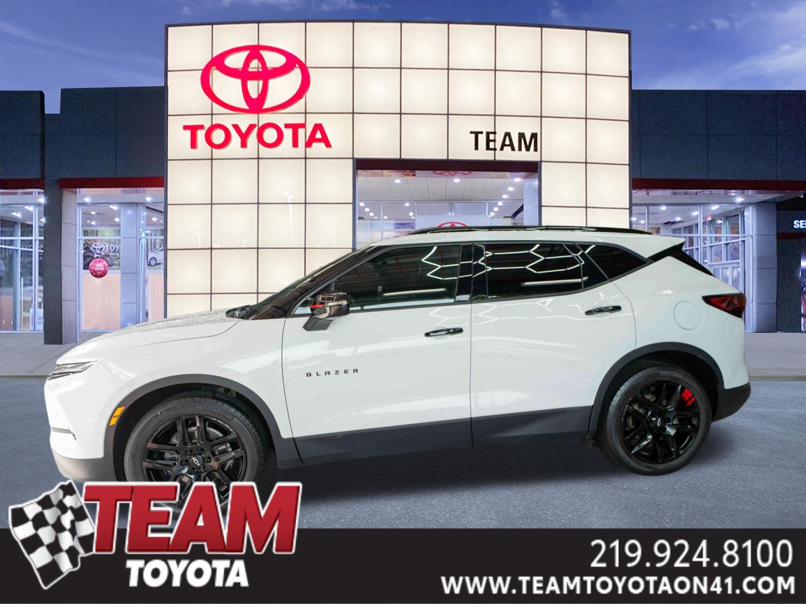 Used 2023 Chevrolet Blazer LT AWD/4WD image 1