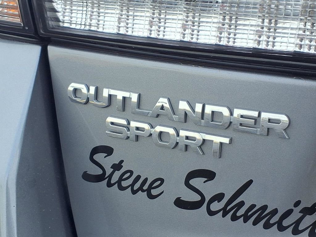 Used 2021 Mitsubishi Outlander Sport ES image 29