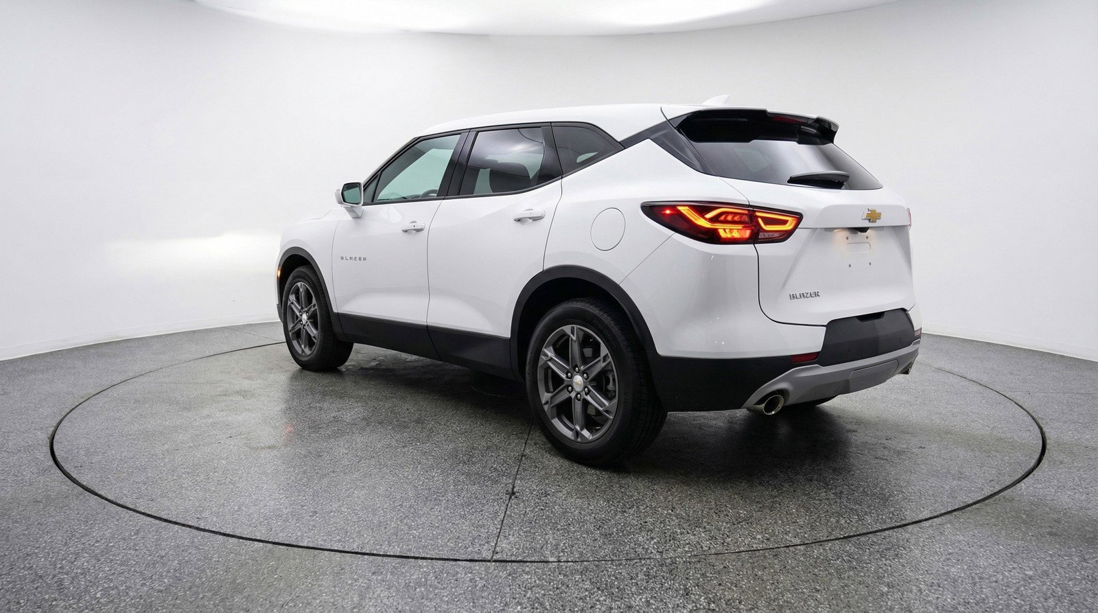 Used 2025 Chevrolet Blazer LT image 6