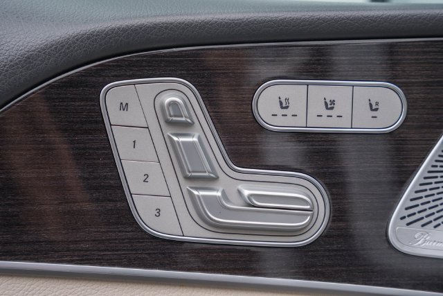 Used 2020 Mercedes-Benz GLS 450 4MATIC image 45