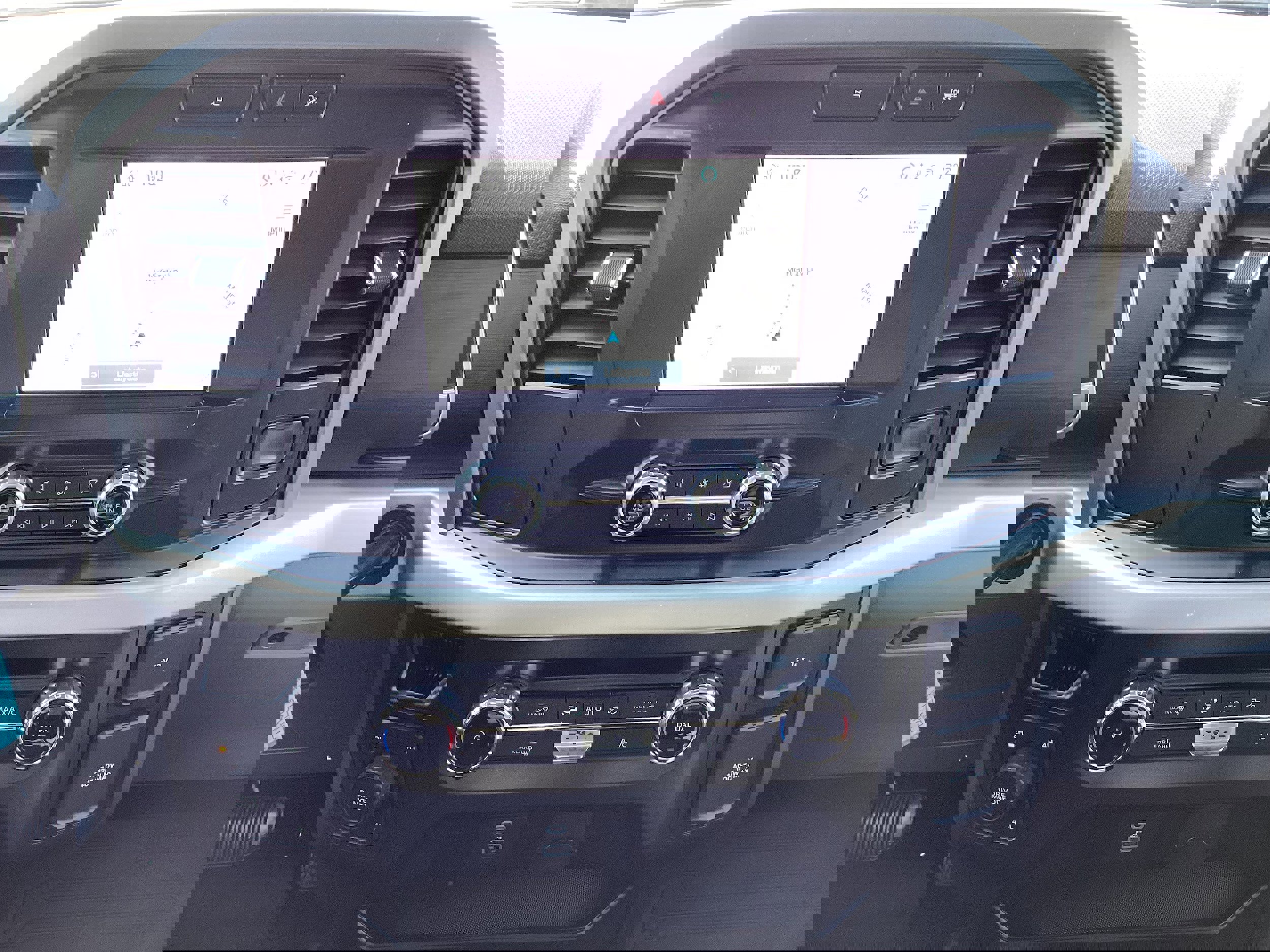 Used 2022 Ford F150 XLT w/ Equipment Group 301A Mid image 17