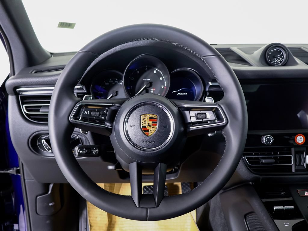 New 2026 Porsche Macan AWD/4WD image 10